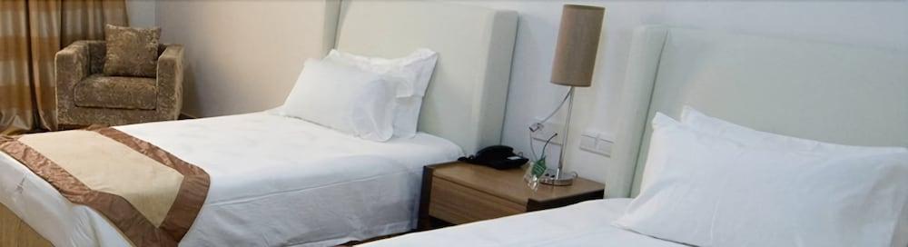 Hotel Victoria Garden Camama المظهر الخارجي الصورة