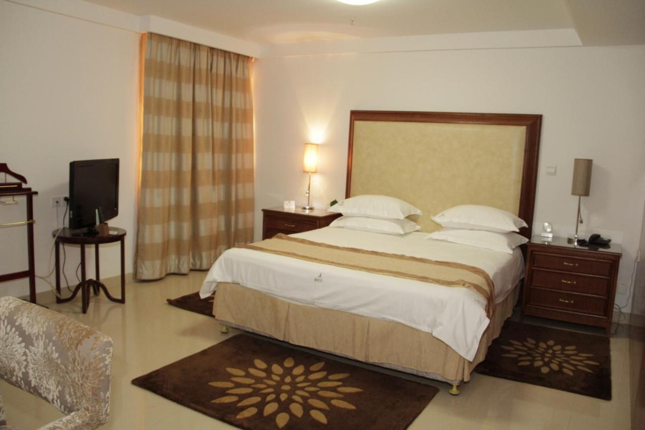 Hotel Victoria Garden Camama المظهر الخارجي الصورة