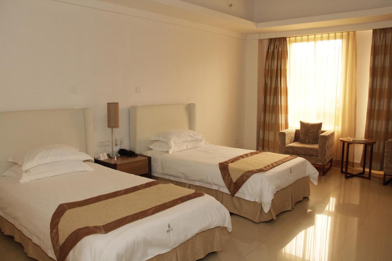 Hotel Victoria Garden Camama الغرفة الصورة