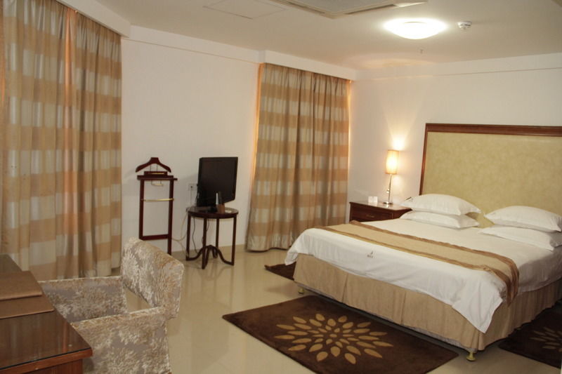 Hotel Victoria Garden Camama المظهر الخارجي الصورة