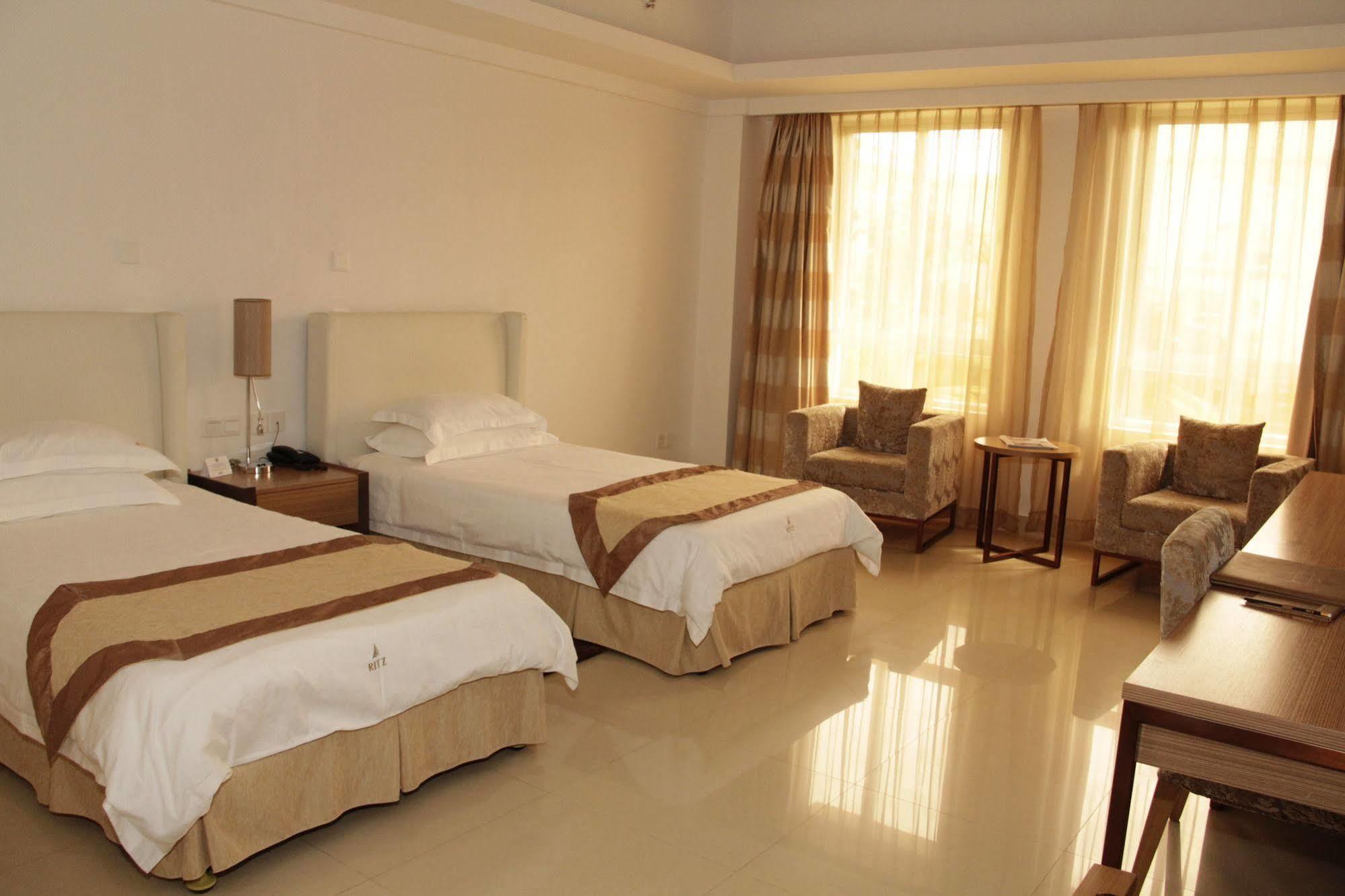 Hotel Victoria Garden Camama المظهر الخارجي الصورة