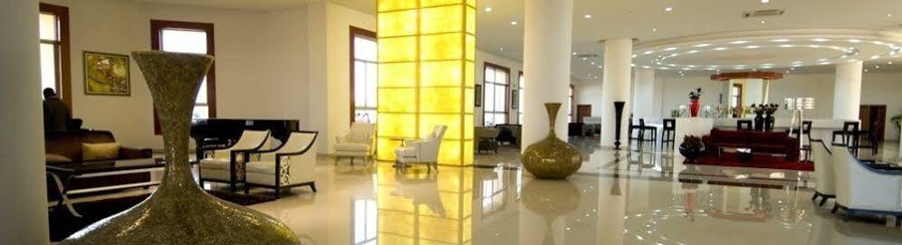 Hotel Victoria Garden Camama المظهر الخارجي الصورة